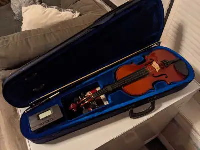 Violin starter kit (Case, Bow & Electric tuner), View more