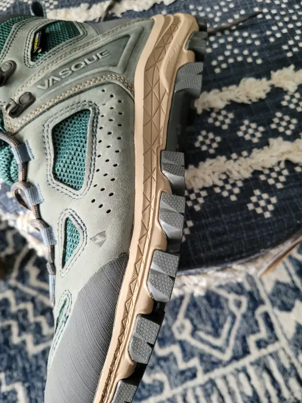 Bottes randonnées Vasque femme in Women's - Shoes in Québec City - Image 8