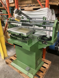 Small format silk screen press  for flat sheets and round prints