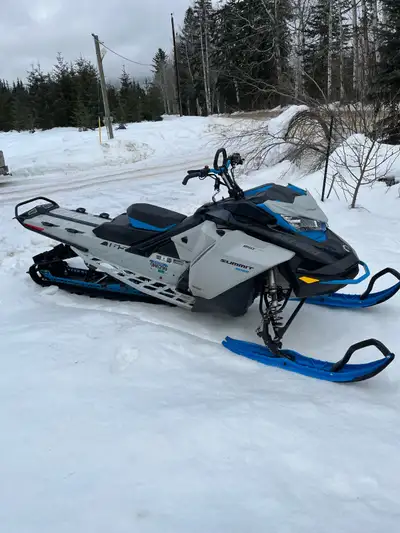 2022 Ski-doo Summit Edge 165, View more