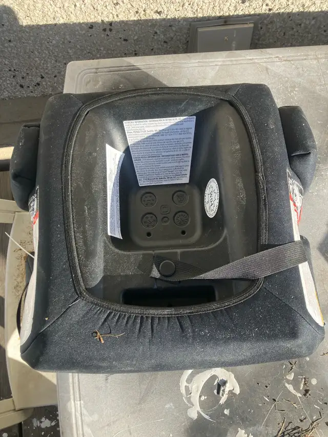 Diono Solana Booster Seat in Strollers, Carriers & Car Seats in Edmonton - Image 3