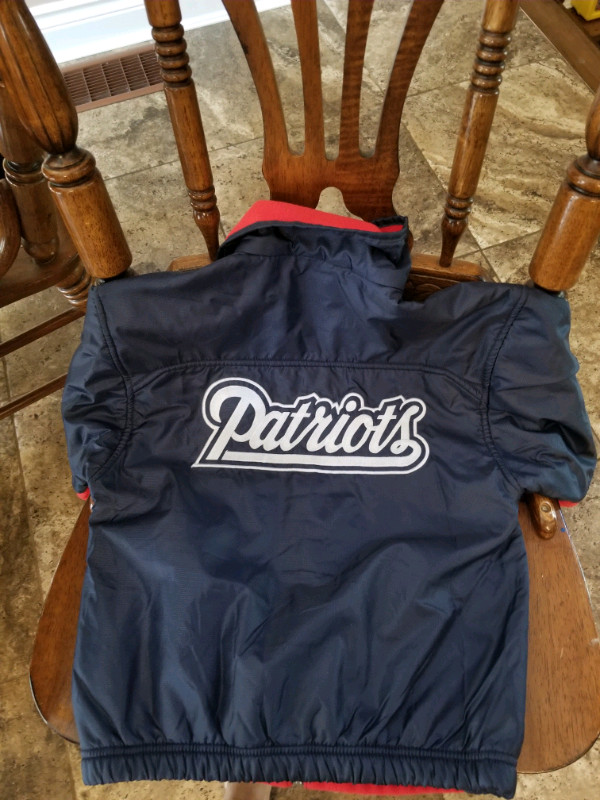 Brand new mint NFL New England Patriots jacket  in Kids & Youth in Stratford - Image 2