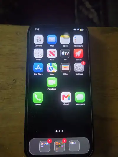 iPhone 12 128g unlocked cracked back $150$ OBO, View more