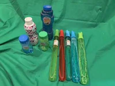 Lot of Summer Bubbles Set, View more