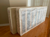 King size Box spring (equal to 2 x Twin XL) with 8" thickness