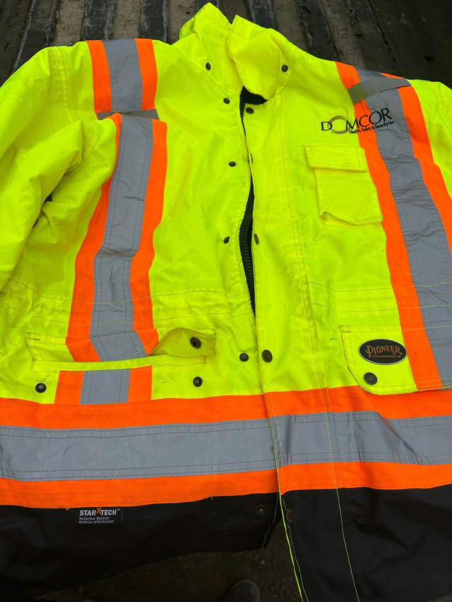 Security guard jackets  in Other in Prince George - Image 4