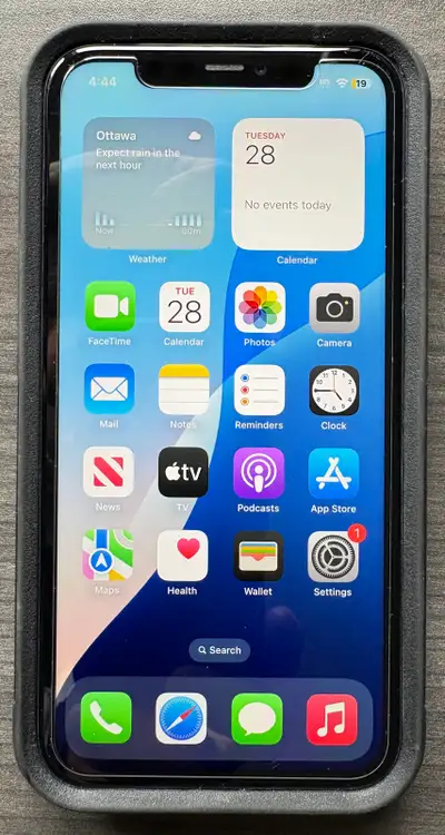 IPhone 11 (64GB) - Battery Health 86% with case, View more