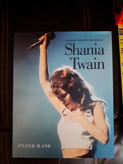 The Story of Shania Twain hardcover UK book 2000, View more