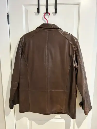 Danier Leather Jacket / Monteau de cuir, View more