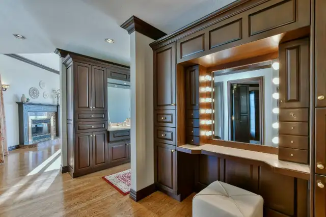 6BR 7BR Jaccuzi Sauna Saint-Sauveur View in Quebec in Canada - Image 6