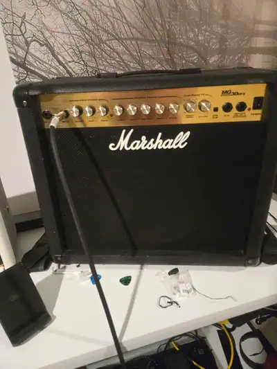 marshall mg 30 dfx, View more