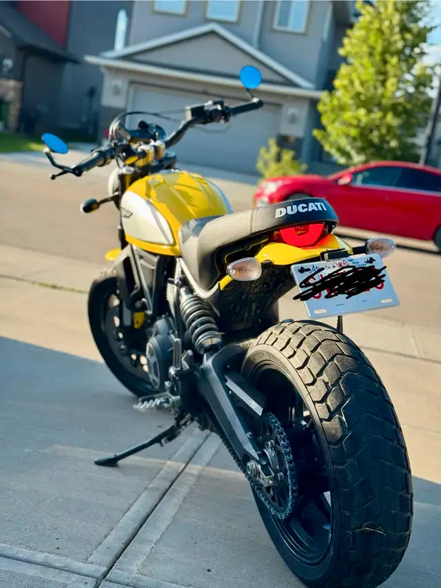 Ducati Scrambler in Street, Cruisers & Choppers in Edmonton - Image 4