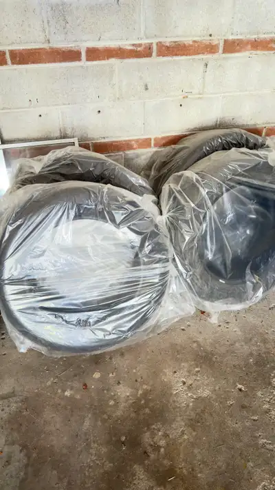 For sale is a set of all-season tires, size 255/60R18 103H, perfect for various vehicles. These tire...