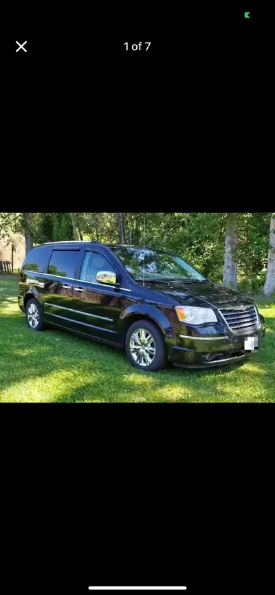 The 2008 Chrysler Town & Country Limited is a fully redesigned, top-tier minivan featuring a standar...