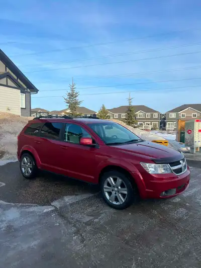 Message me if interested, two sets of tires, seven seater! Interior looks brand new. I’m priced to s...