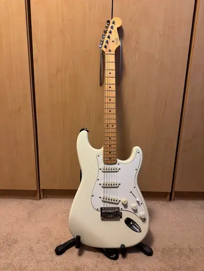 Fender Squier Stratocaster (USA) and hard shell case, View more