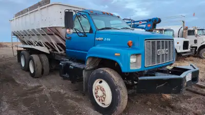 3 Potato Live Bottom Trucks for Sale All trucks start, run and drive ok. 1996 GMC Topkick Cat Engine...