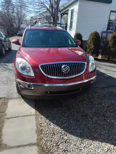 2012 Buick Enclave Leather AWD. Top of the range. Very good condition, Michelin tires with 8/32 trea...