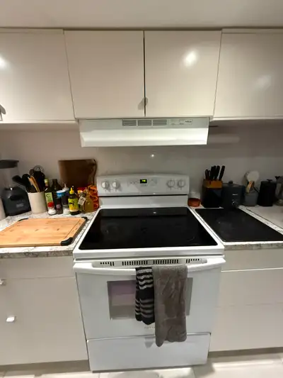 3-minute walk to Ossington subway station, right in lively Bloorcourt Village, replete with coffee s...