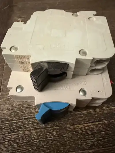Schneider Electric Stab-Lok Double Pole 15 Amp 240V Plug-On Circ, View more