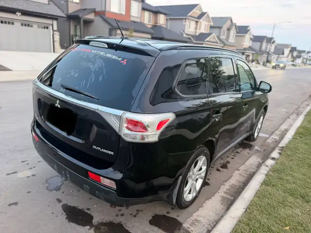 2014 Mitsubishi Outlander528931113864407044