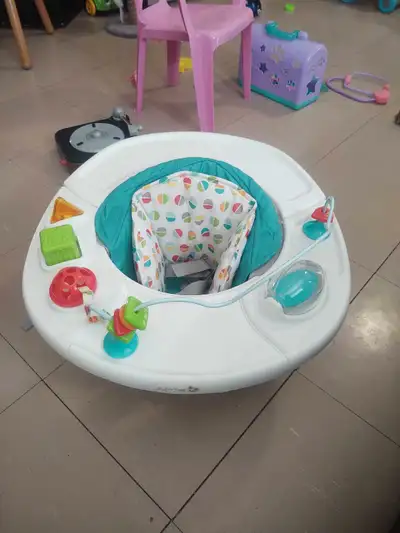 I'm selling a Summer activity booster seat that's been great for my little one. It's in good conditi...