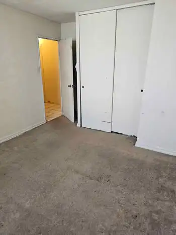 MAIN BEDROOM FOR RENT – WESTON RD & FINCH AVE W