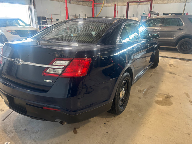 Ford Taurus Police Interceptor  in Cars & Trucks in Oshawa / Durham Region - Image 3