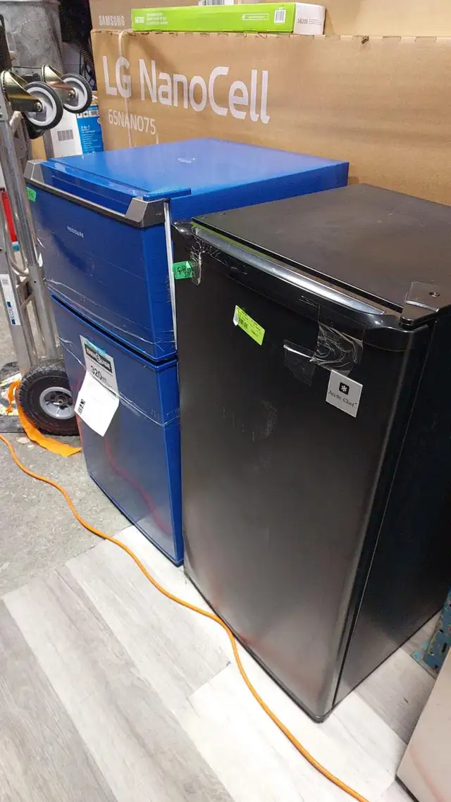 Appliances Clearance Sale Fridges,Stoves,Washer Dryers and more in Refrigerators in Mississauga / Peel Region - Image 5