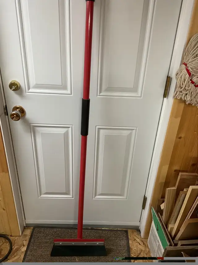 Floor Scraper525306585049344003