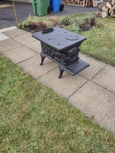 Poele A Bois box Stove A 4 Ronds, View more