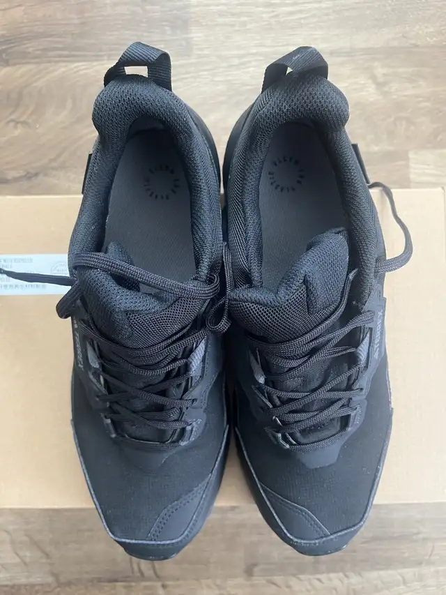 Adidas Terrex GORE-TEX – Imperméables & adhérentes in Men's Shoes in Granby - Image 6