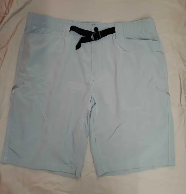 Mountain Ridge Shorts Size 42, Unisex