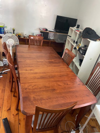 Oak wood dining room table + 6 chairs