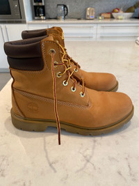 Timberland boots UNISEX (women's size 8/ men's size 7) like new