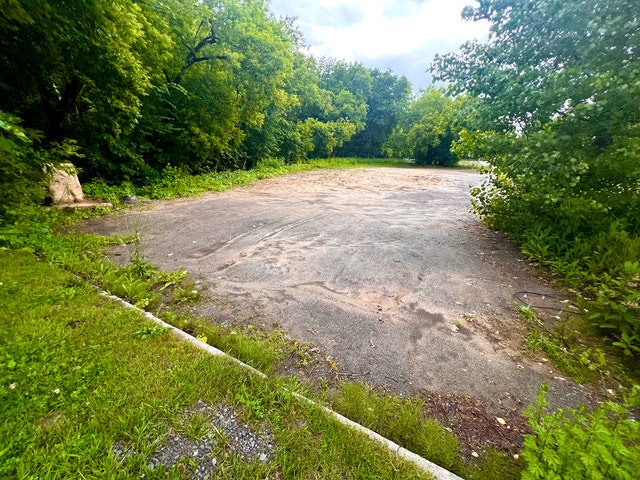 Terrain résidentiel et commercial à vendre à Mascouche — photo 2