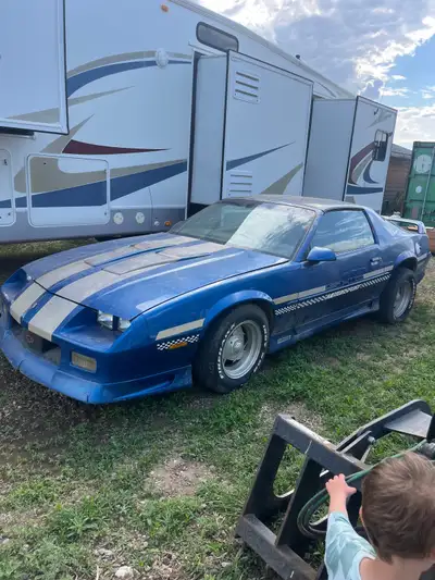 1991 Camaro z28 Tuned port injected Automatic T-tops Front valance is broke and oil pan has a slow l...