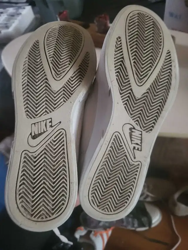 Nike Shoes - Size 7 in Men's Shoes in Gatineau - Image 4