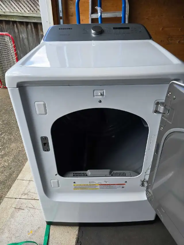 Samsung Dryer  in Washers & Dryers in Kitchener / Waterloo - Image 4