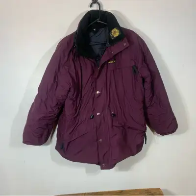 Women size medium, men size small , pit to pit 60 cm sleeves length 57 cm 90$