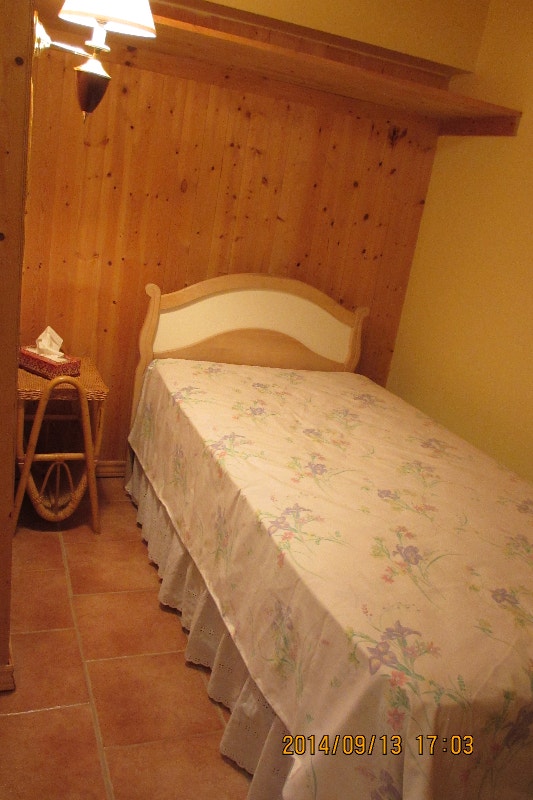 furnished apt for rent 1400 monthly Cowie Hill area Long Term