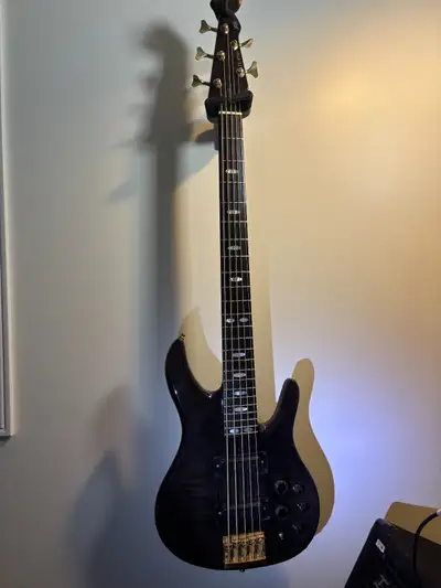 Peavey TL-5 Signature Series Bass, View more