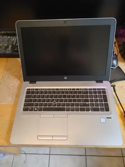 Ordinateur portable HP EliteBook 850 G4 i7 - 16 pouces SSD, View more