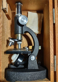 Tasco Deluxe Vintage Microscope.
