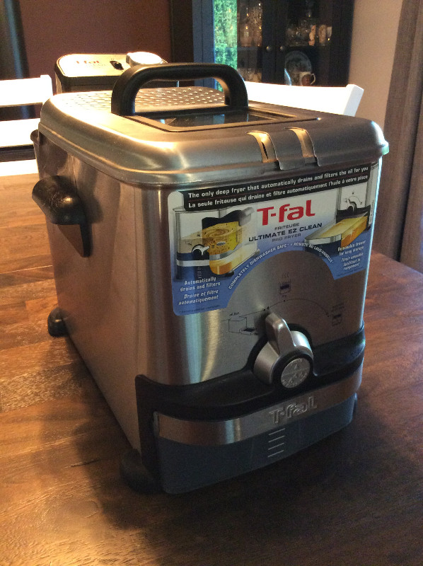 T-fal Ultimate EZ Clean Pro Deep Fryer in Microwaves & Cookers in Hope / Kent