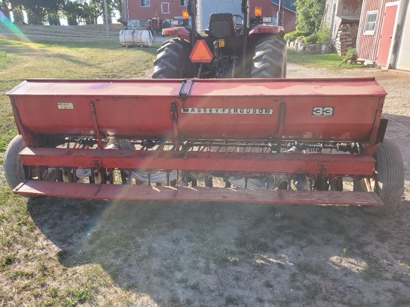 Massy Ferguson 33 seed drill Farming Equipment Kitchener / Waterloo
