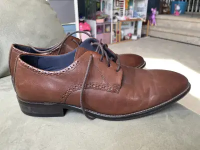 Used pair of shoes, barely worn
