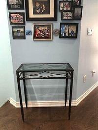 Like New Stylish console or entry table