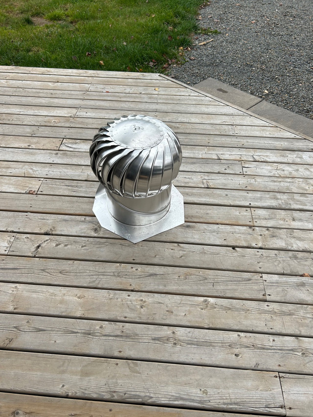 Turbine roof vent in Roofing in Fredericton - Image 2