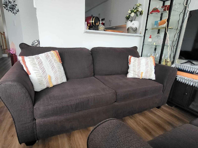 Sofa set in Couches & Futons in Mississauga / Peel Region - Image 2